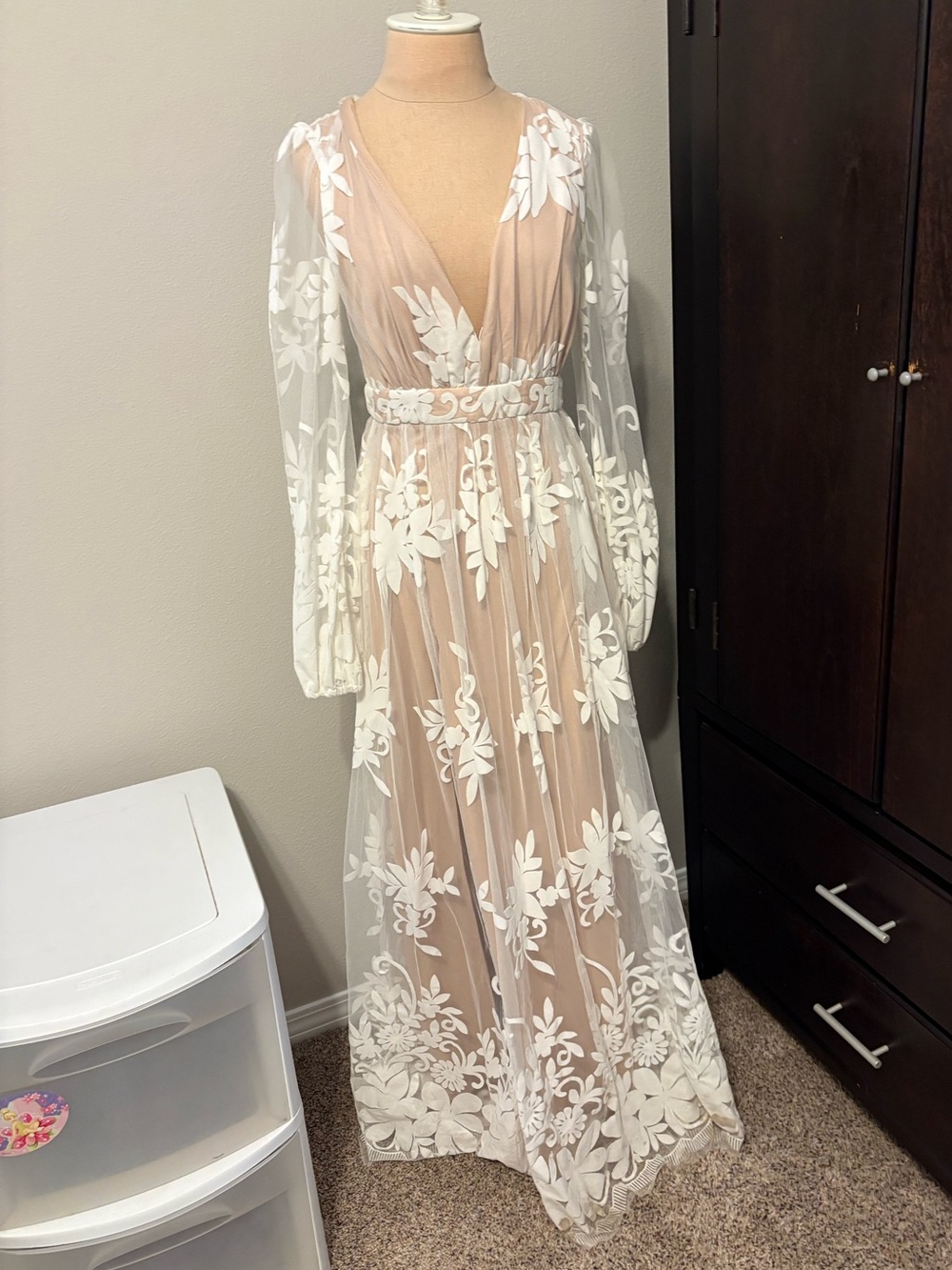 Windsor White Nude Floral Lace Maxi Dress Size M | Boho Bridal Wedding Dress